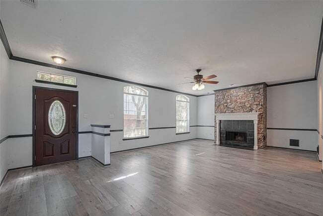Building Photo - 1439 El Camino Village Dr
