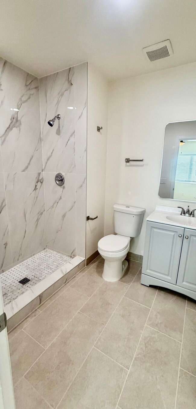 Building Photo - 52443 Tripoli Way