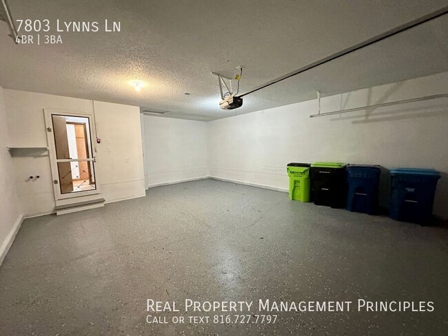 Building Photo - 7803 NW Lynns Ln