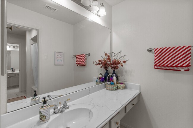 Building Photo - 3223 Autumn Bridge Ln