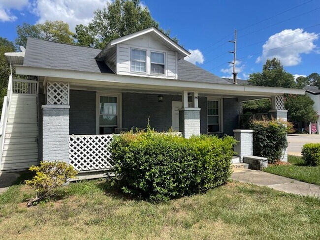 Primary Photo - 146 S Sims Ave