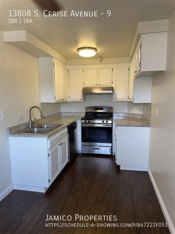 Building Photo - 13808 Cerise Ave
