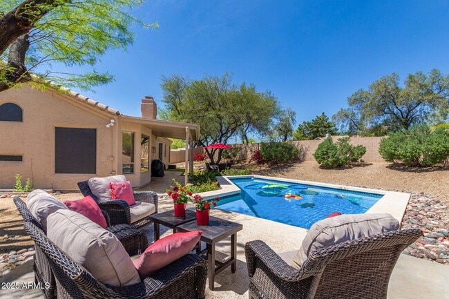 Building Photo - 9716 E Janice Way