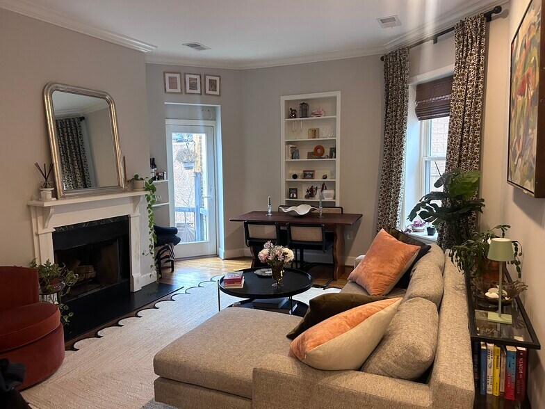 Building Photo - 1421 T St NW