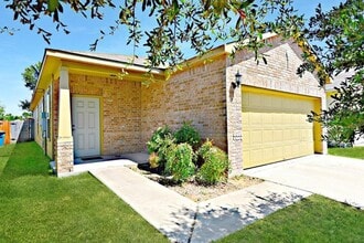 Building Photo - 5721 Knoll Pines Pass