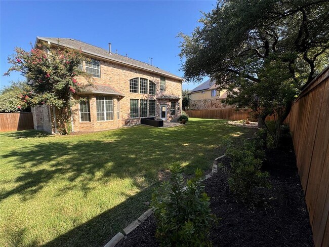 Building Photo - 3000 Welton Cliff Dr