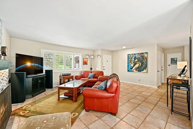 Building Photo - 462 Dewane Dr