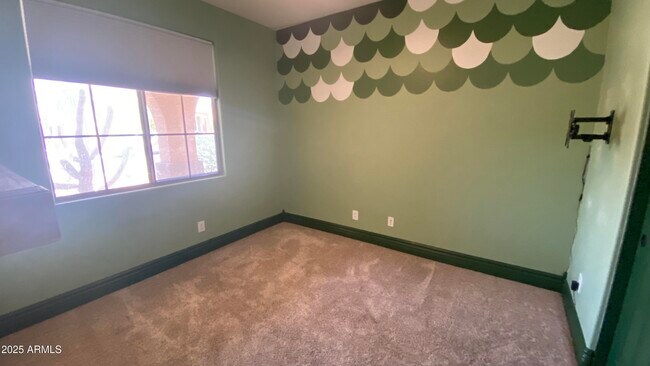 Building Photo - 39519 N White Tail Ln