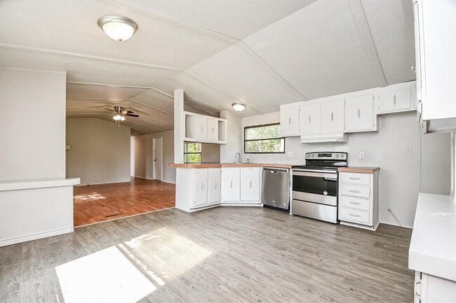 Building Photo - 12579 Roy Harris Loop