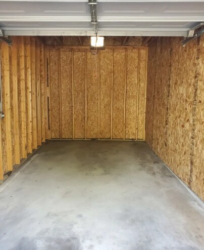 Building Photo - 1449 McClure Rd