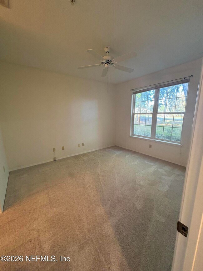 Building Photo - 13810 Sutton Park Dr N