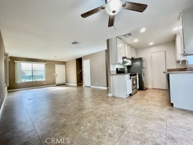 Building Photo - 74614 Driftwood Dr