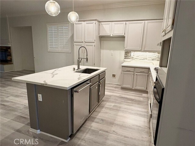 Building Photo - 12169 Wembley Ct