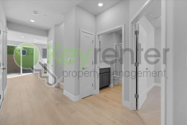 Building Photo - 1488 Westwind Wy