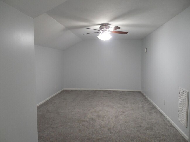 Building Photo - Grovetown Townhome Unit