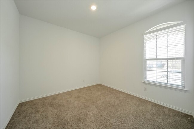 Building Photo - 5929 Priory Dr