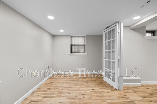 Building Photo - 1438 Meridian Pl NW