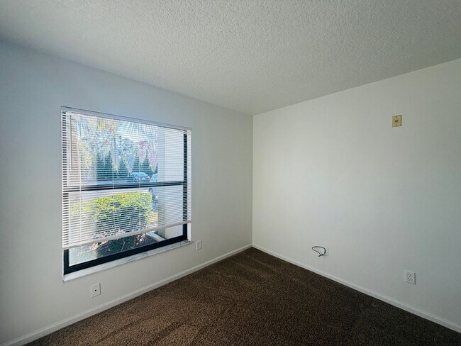 Building Photo - First Floor 2BR/2BA Condo in Pine Ridge Club, Sanford