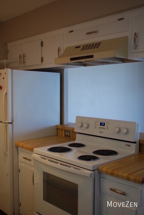 Building Photo - 1801 Canal Dr