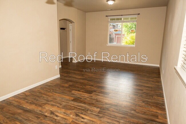 Building Photo - 1441 Farina Lp SE