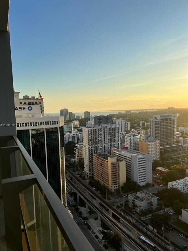 Building Photo - 88 SW 7th St