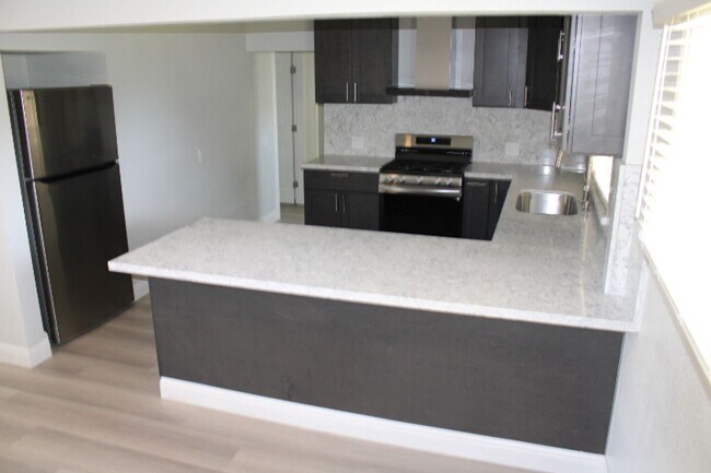 Building Photo - 2680 Appian Way