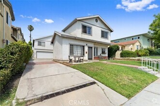 Building Photo - 731 E Cypress Ave