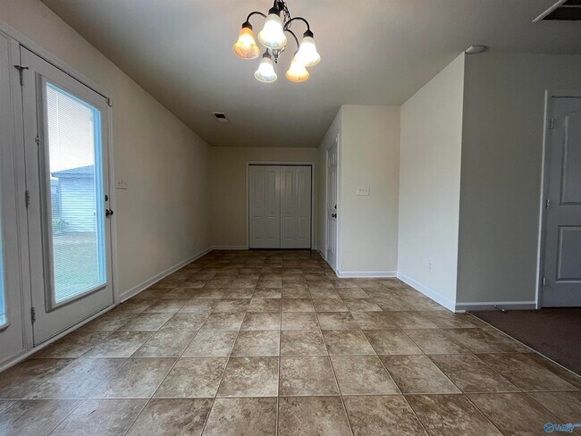Building Photo - 16701 Wellhouse Dr