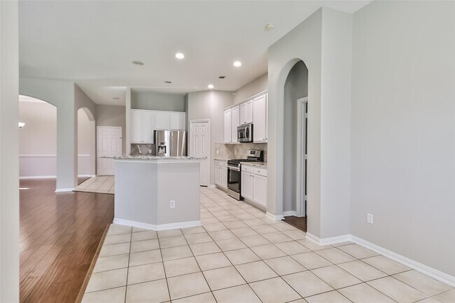 Building Photo - 15318 Bent Twig Way