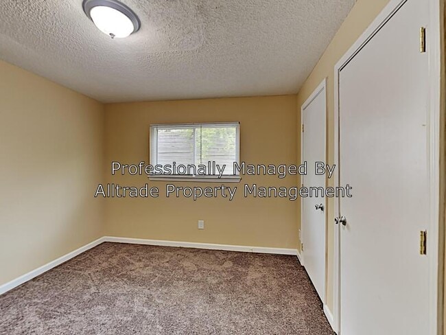 Building Photo - 1519 Crums Ln