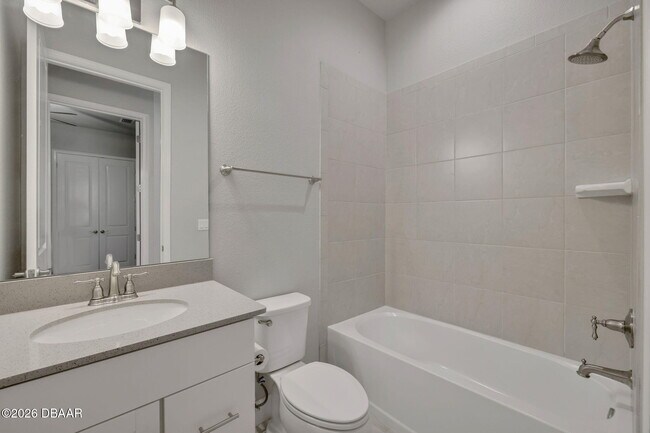 Building Photo - 42 Longridge Ln