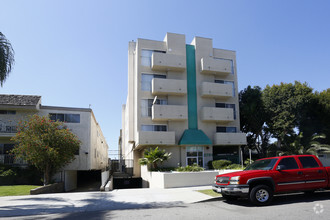 Building Photo - 3751 Jasmine Ave
