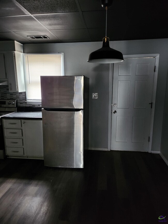 Building Photo - 300 Carolina B11 Ave