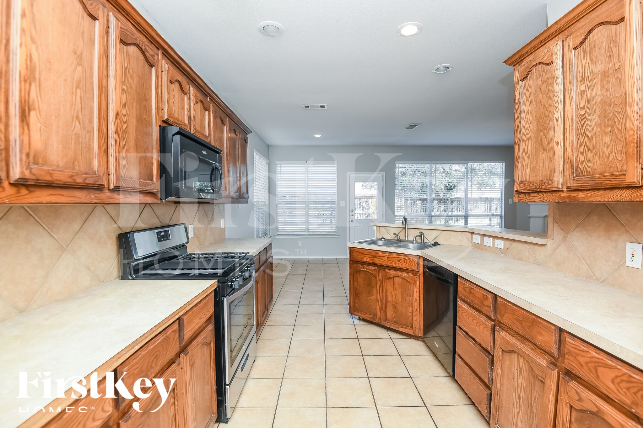 Building Photo - 6321 Melanie Dr