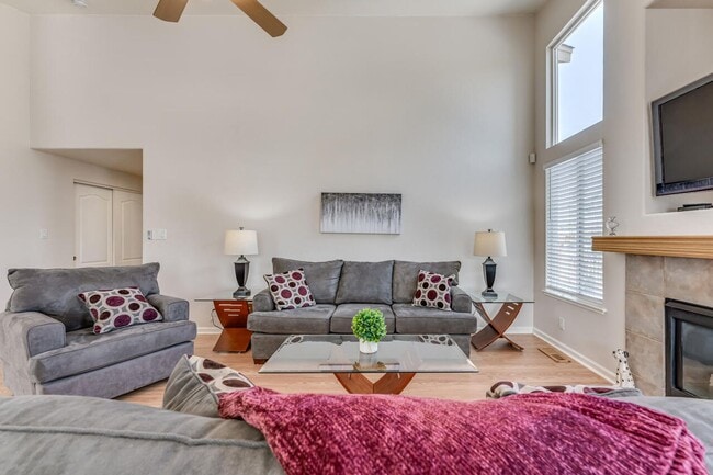 Building Photo - FULLY FURNISHED Sparks home with all utilities included and flexible lease options