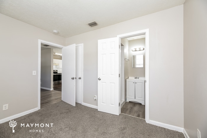 Building Photo - 8814 Yeoman Dr