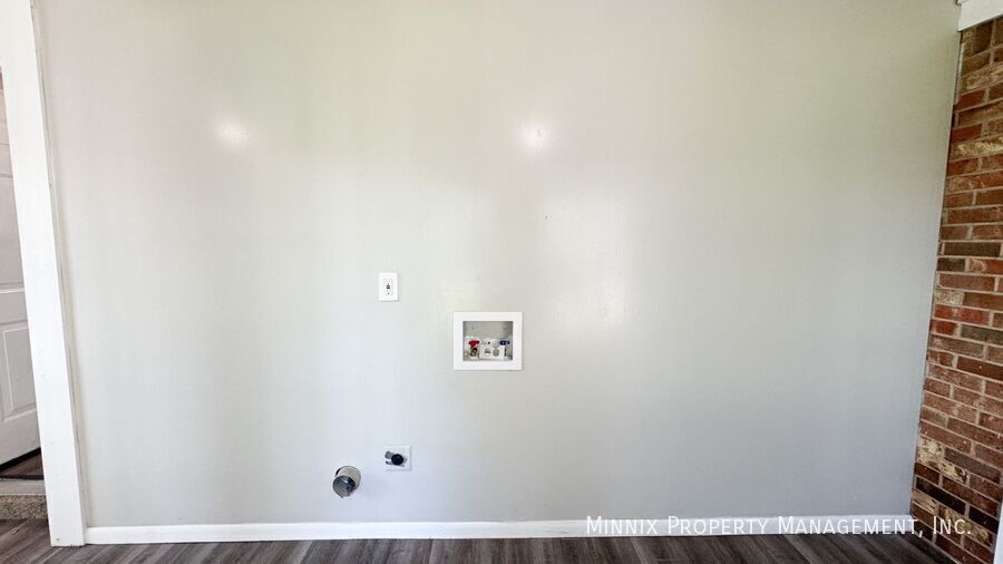 Building Photo - 4817 45th St