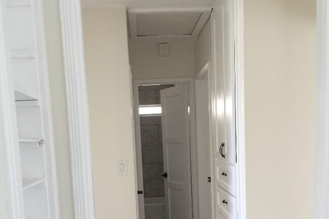 hallway - 505 Lime St