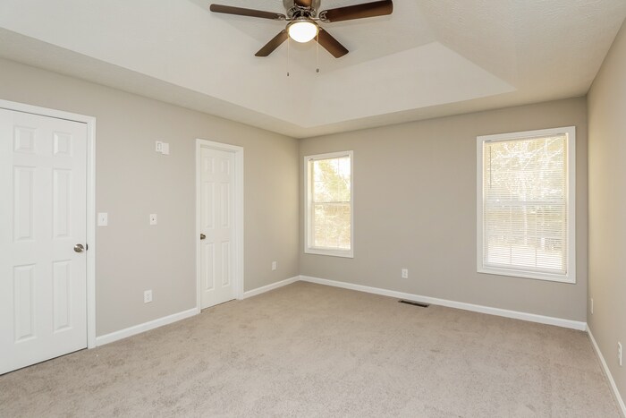 Building Photo - 3121 Autumn Woods Dr