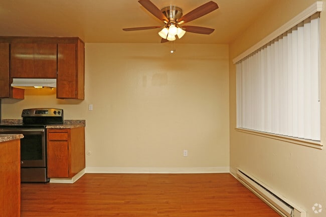 Interior Photo - McClellan Terrace