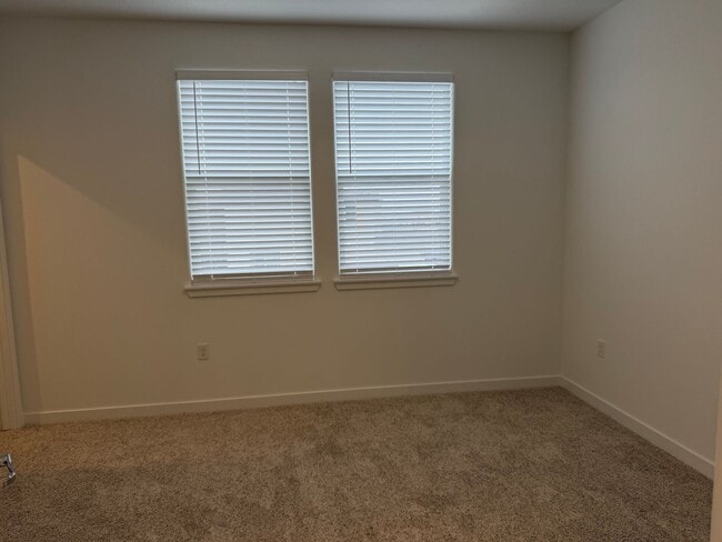 Building Photo - Beautiful Sacramento 5 Bedroom 3 Bathroom 3000 Sqft. Home for Rent