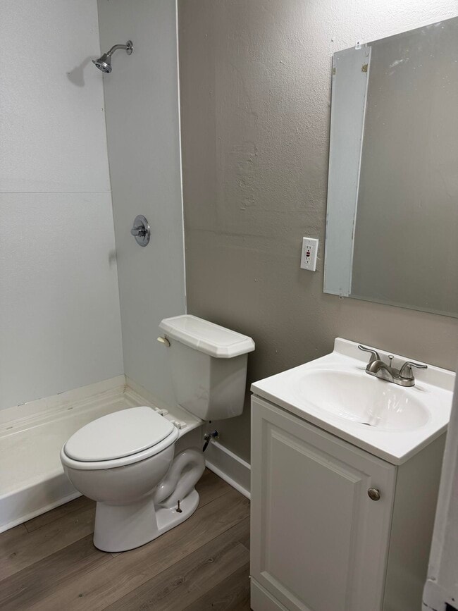 Building Photo - 2906 Beech Ave