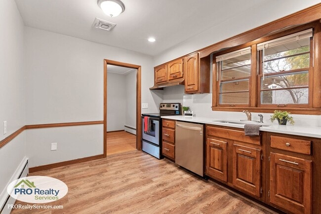 Building Photo - 3 Bedroom Home in Crystal