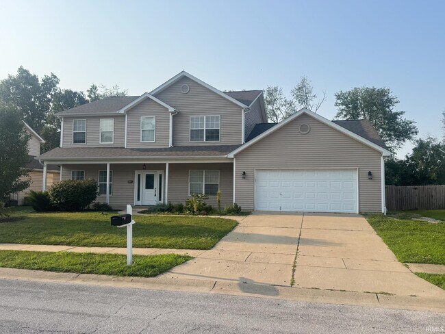 Building Photo - 2706 Grosbeak Ln