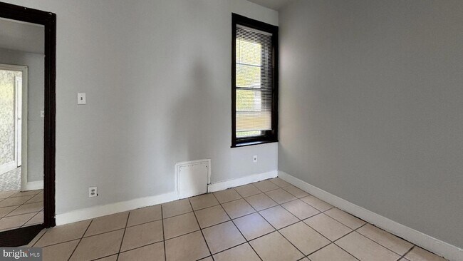 Building Photo - 363 E Chelten Ave