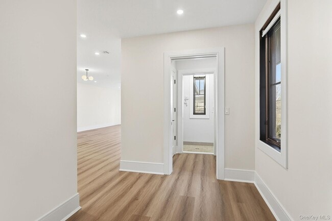 Building Photo - 34 Clinton Ave