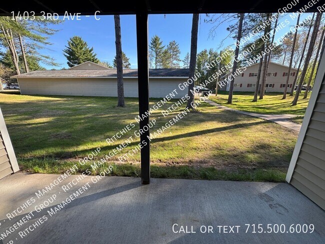 Building Photo - 1403 3rd Ave