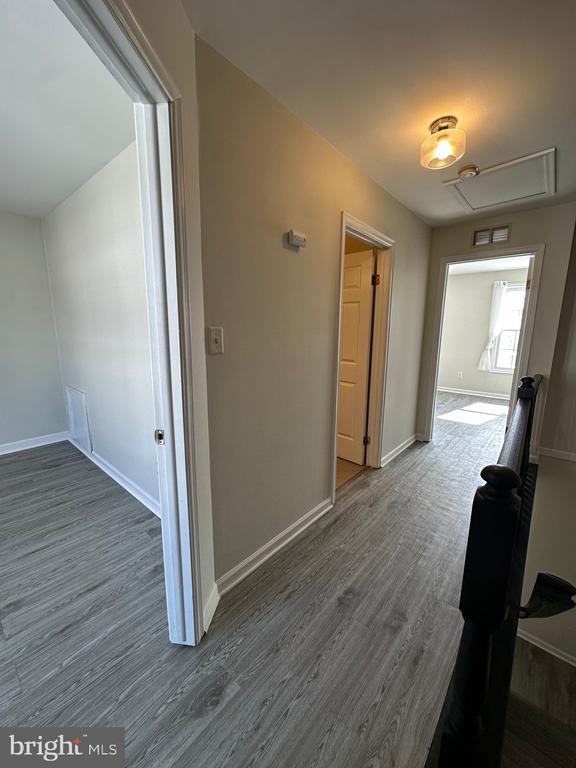 Building Photo - 650 Corsica Ave