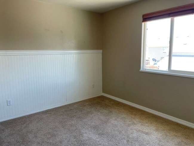 Building Photo - Check out this 3 bedroom, 2 1/2 bath, 2 ca...