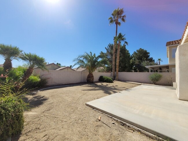 Building Photo - Beautiful 4 Bedroom Home in Green Valley